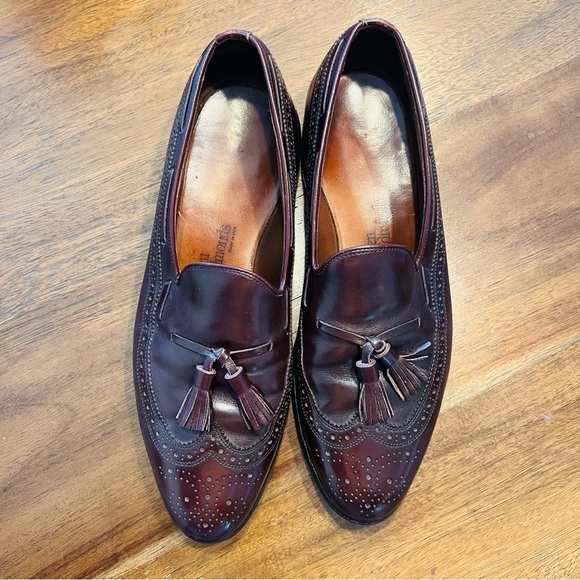 Allen Edmonds Burgundy Manchester Tassel Loafers 9 - Picture 3 of 8